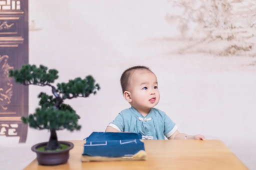 临邑满月宝宝放屁臭 临邑满月宝宝放屁臭